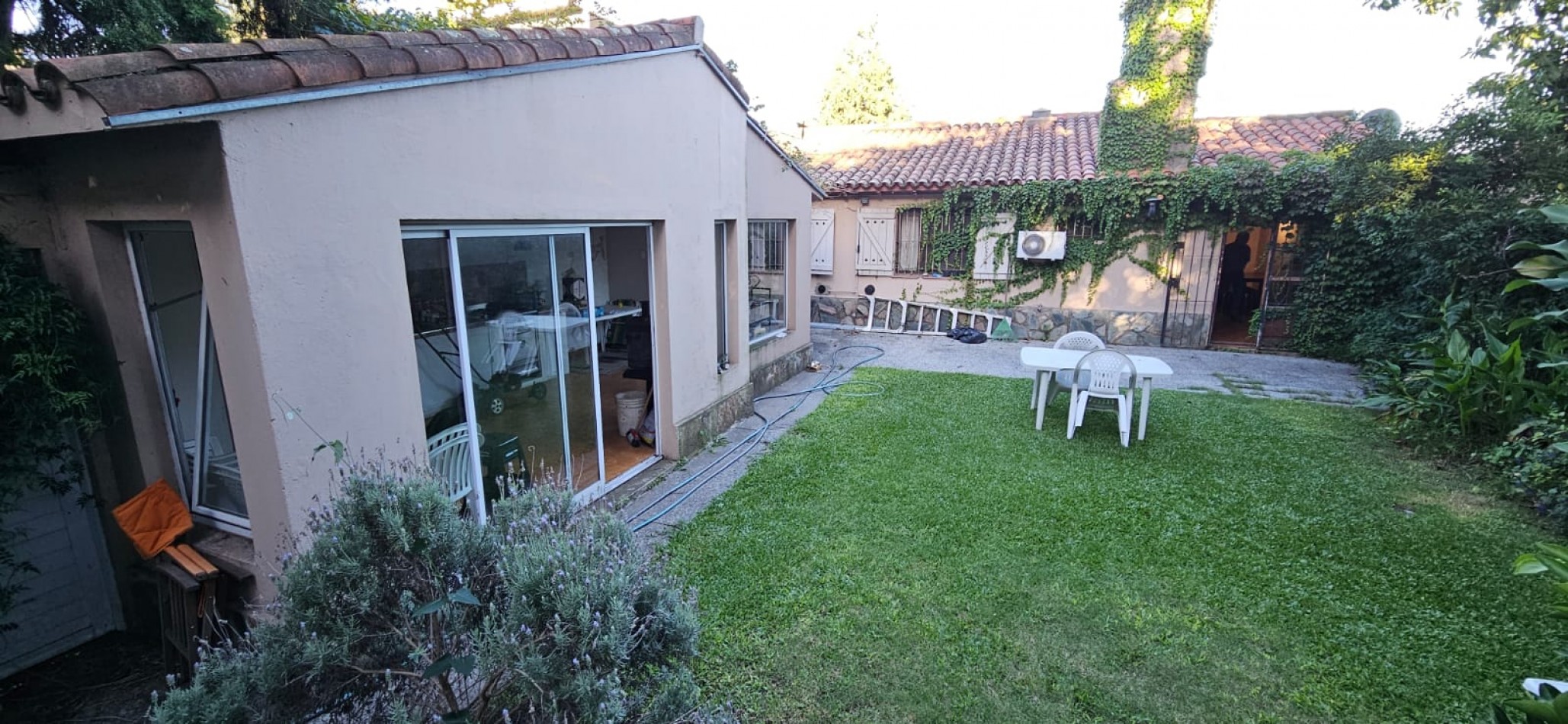 VENTA Chalet 4 ambientes Ciudad Evita.