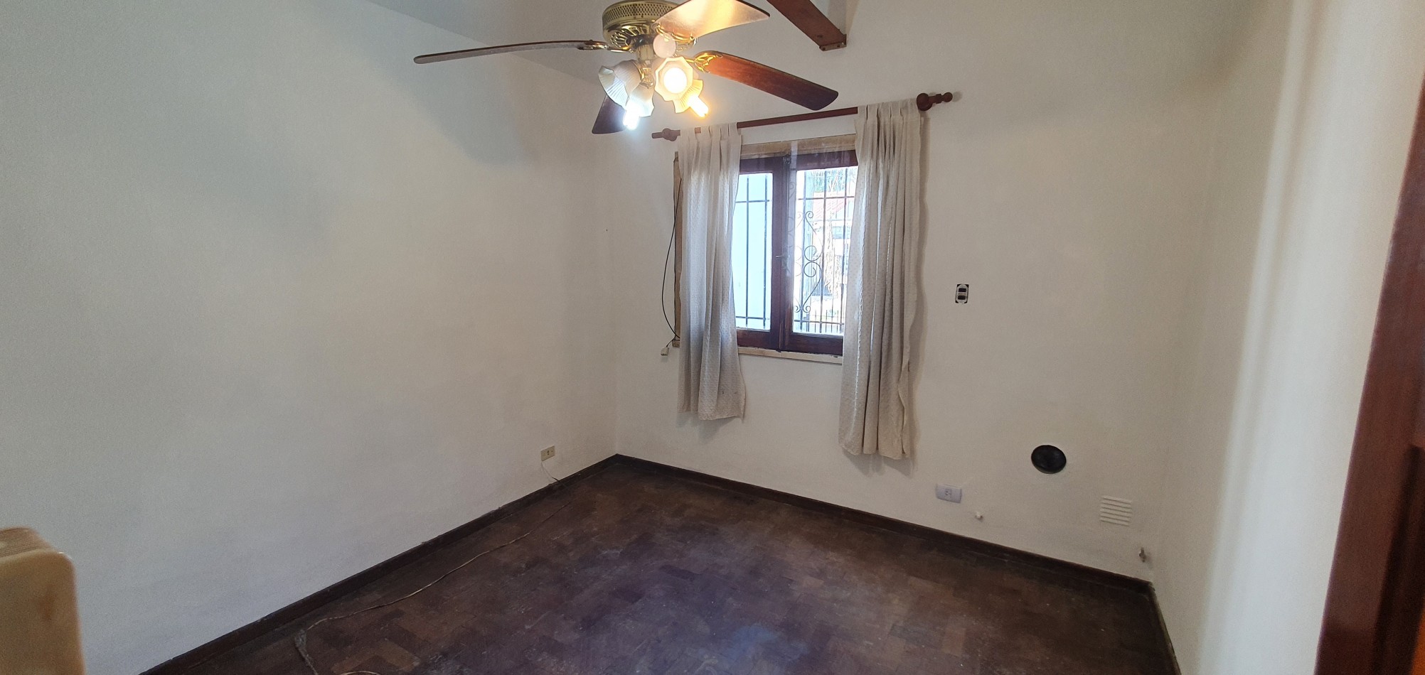 Venta Casa 4 ambientes en Ciudad Evita.