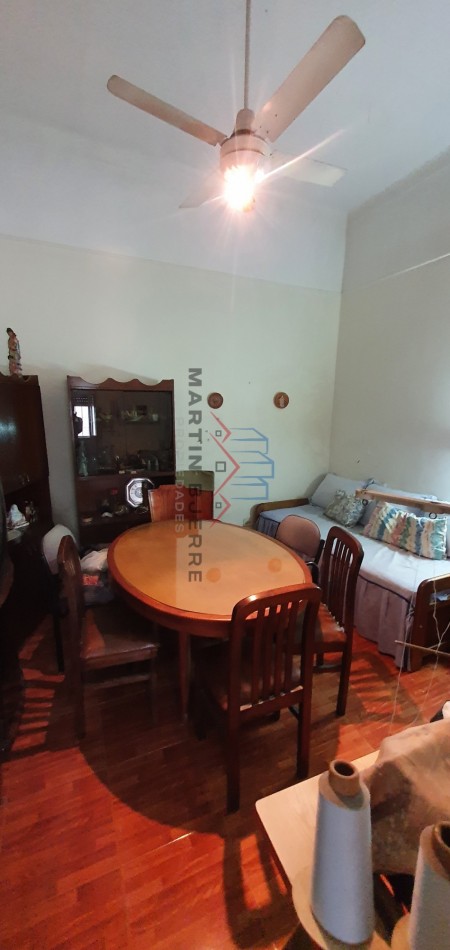 VENTA DEPARTAMENTO P.H. 4 AMBIENTES EN FLORES. CABA.