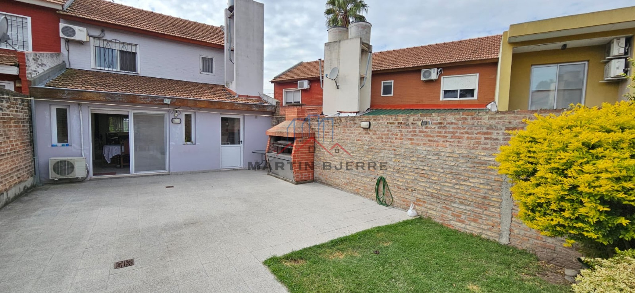 Venta Casa 5 ambientes en Barrio Democracia  Ciudad Evita