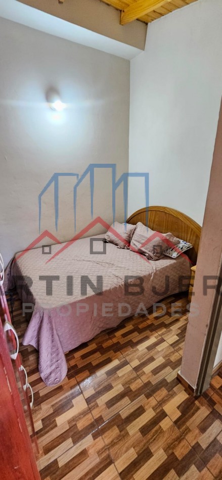  VENTA CASA 5 AMBIENTES CON GRAN LOTE EN CIUDAD EVITA