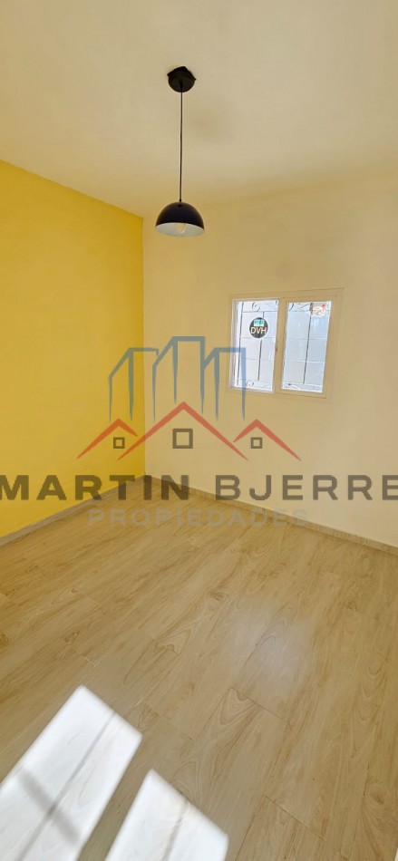 Venta Casa 3 ambientes Ciudad Evita.
