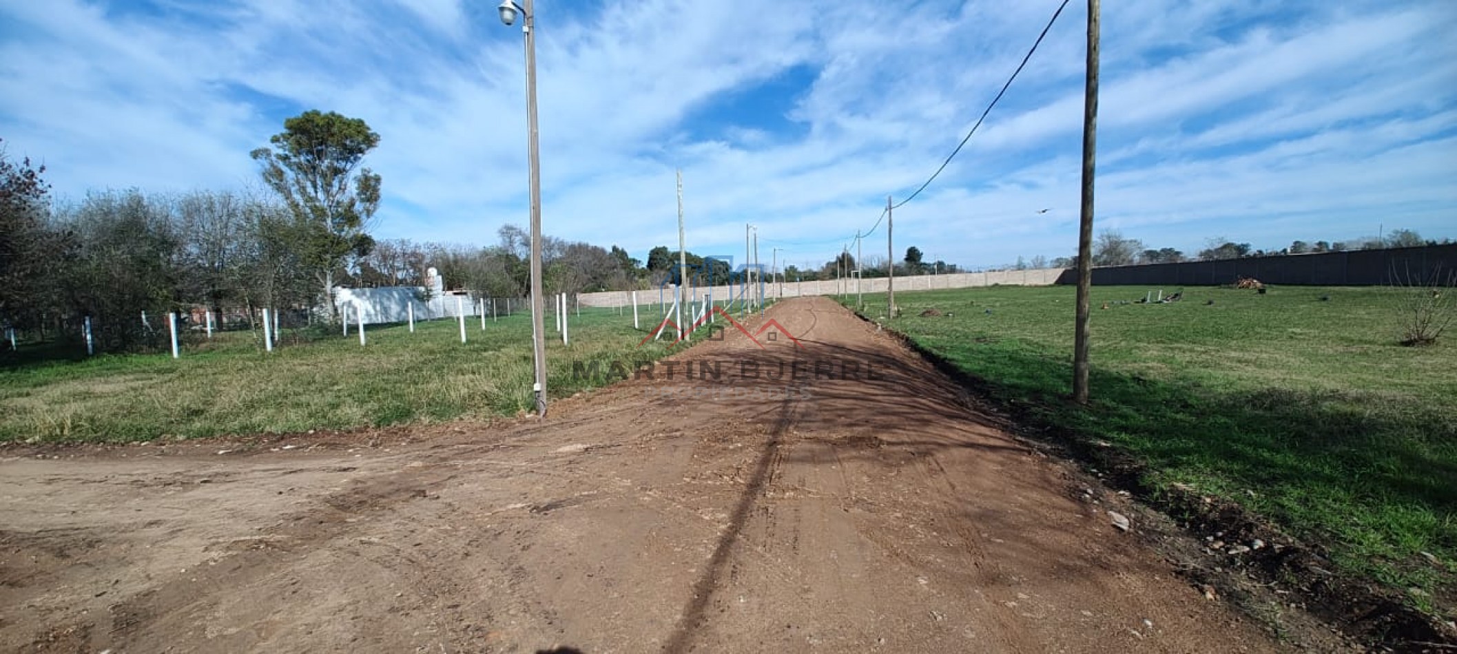 VENTA LOTE EN BARRIO LOS FRESNOS. VIRREY DEL PINO. LA MATANZA.