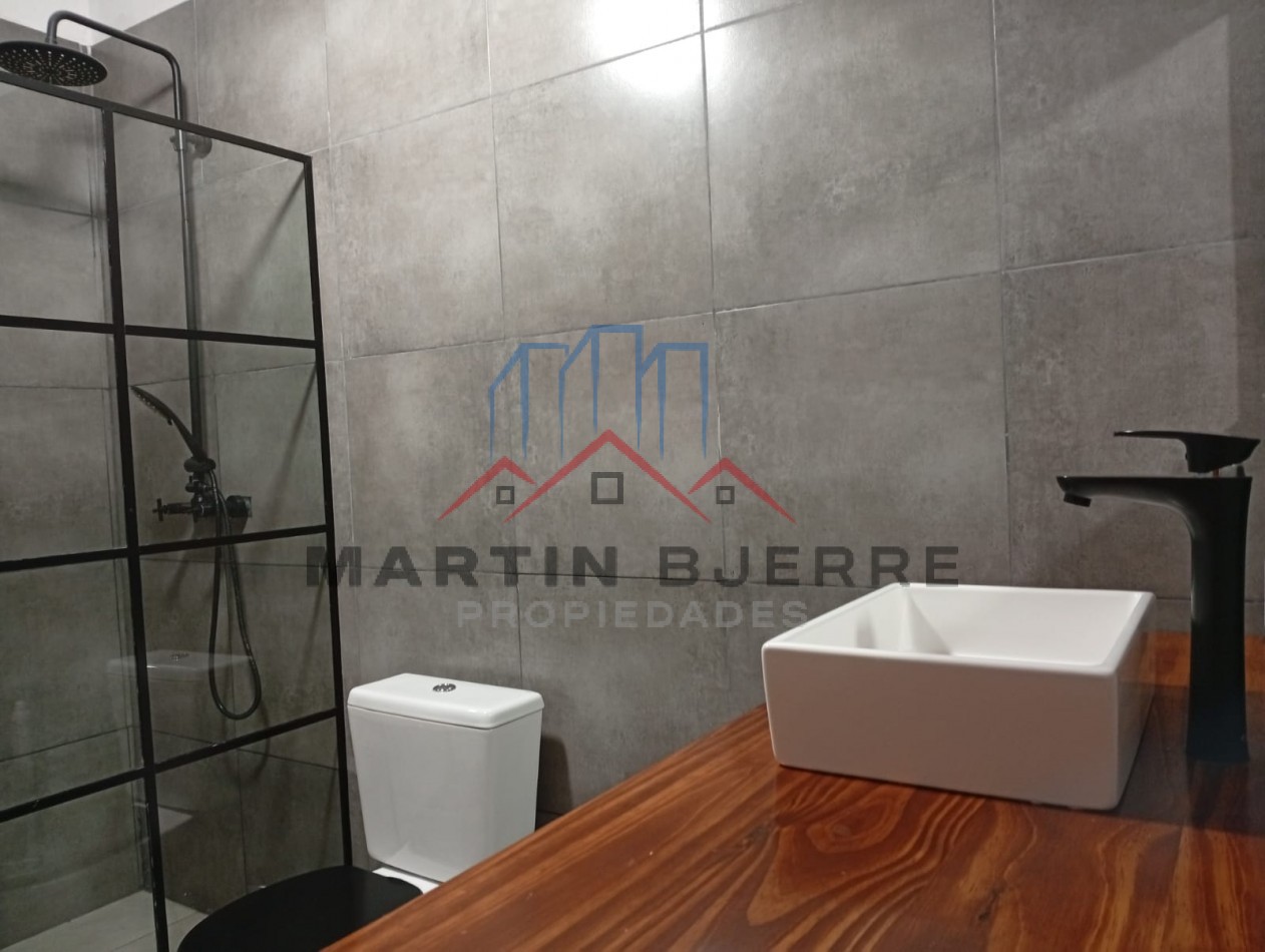 Venta Duplex  en Barrio Marina, Ciudad Evita .