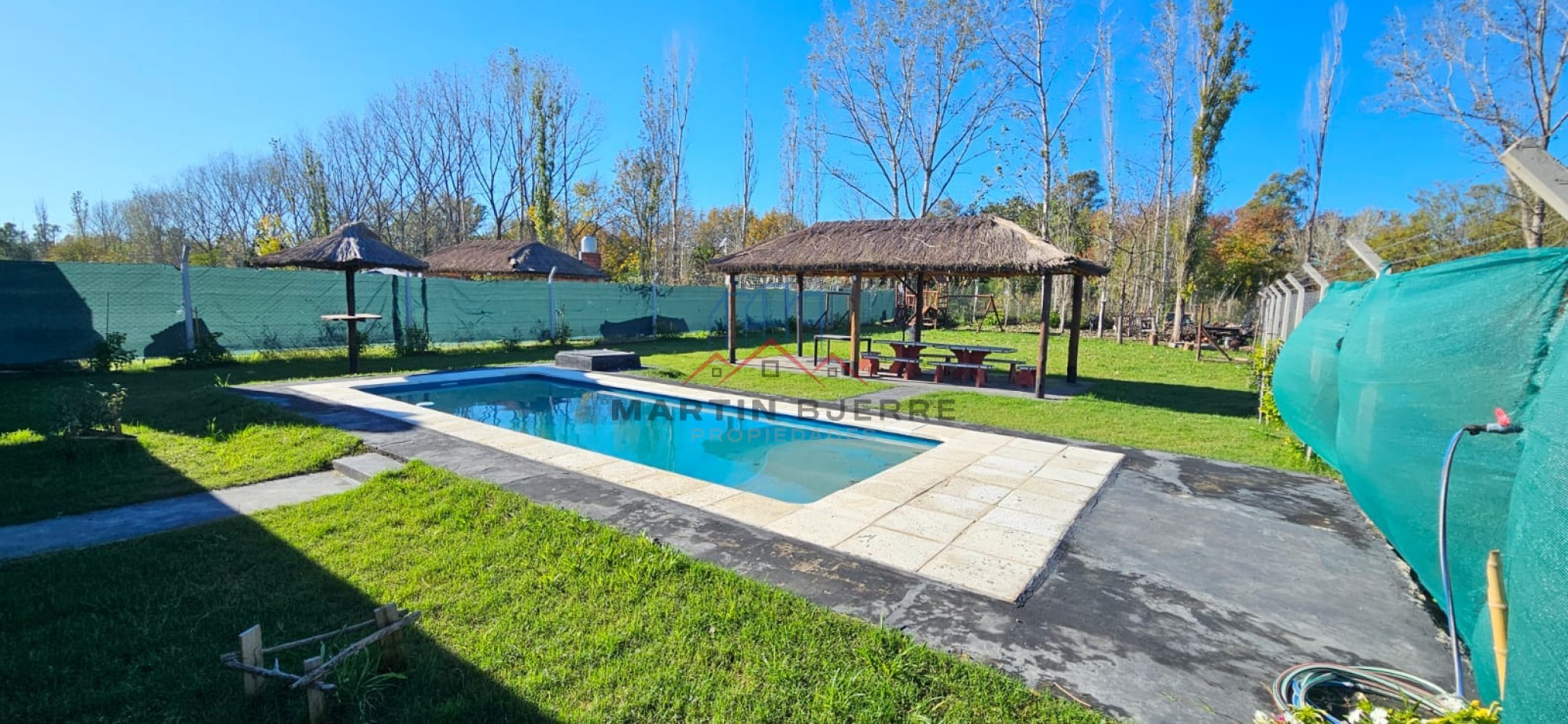 CASA DE 2 AMBIENTES CON PILETA Y QUINCHO. CAÑUELAS.