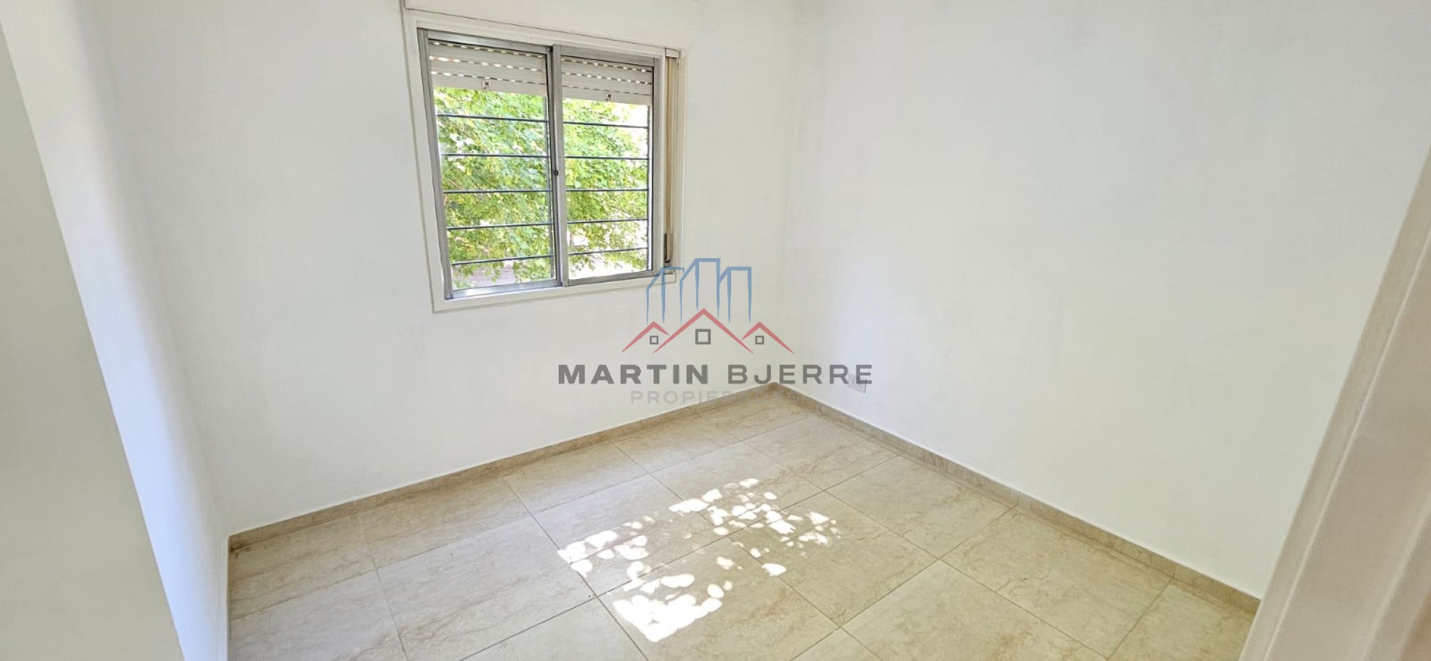 VENTA DEPARTAMENTO 4 AMBIENTES BARRIO ISABEL LA CATOLICA, CIUDAD EVITA, LA MATANZA. 