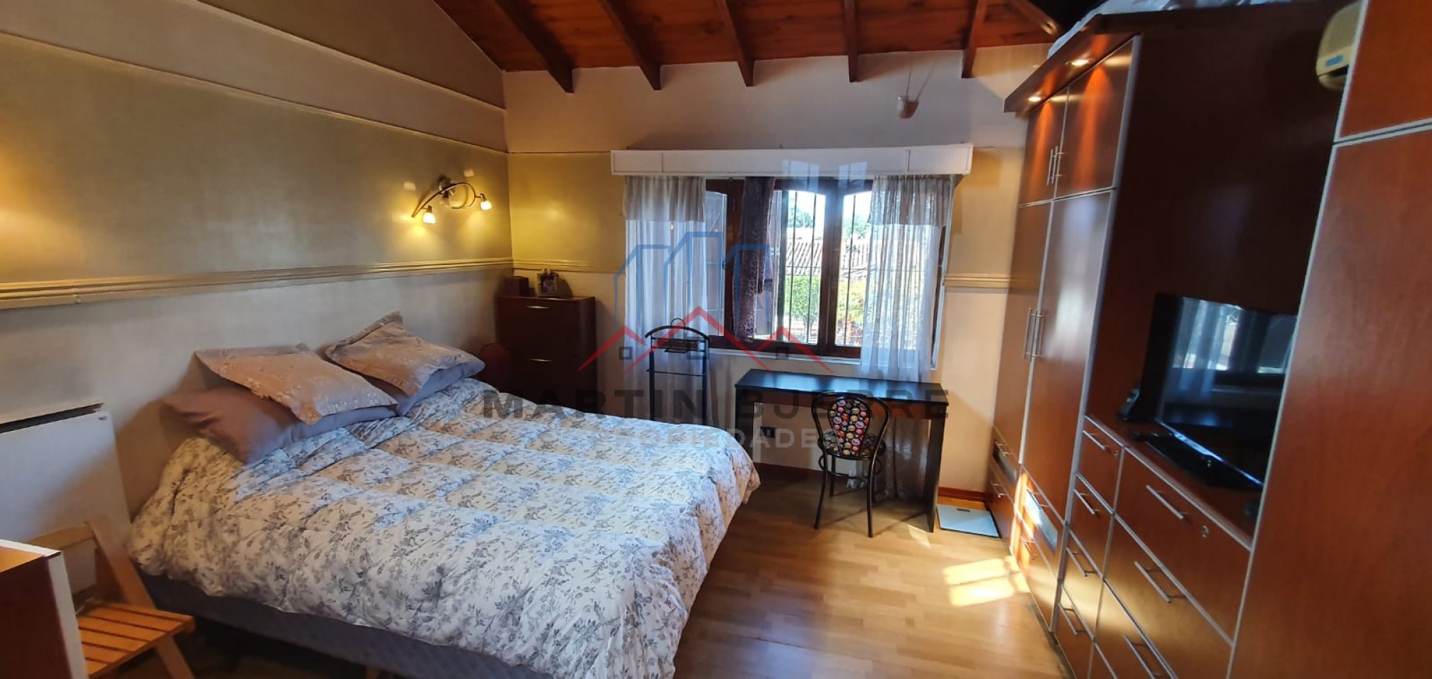 Venta Hermoso Chalet de 5 Ambientes en Ciudad Evita.