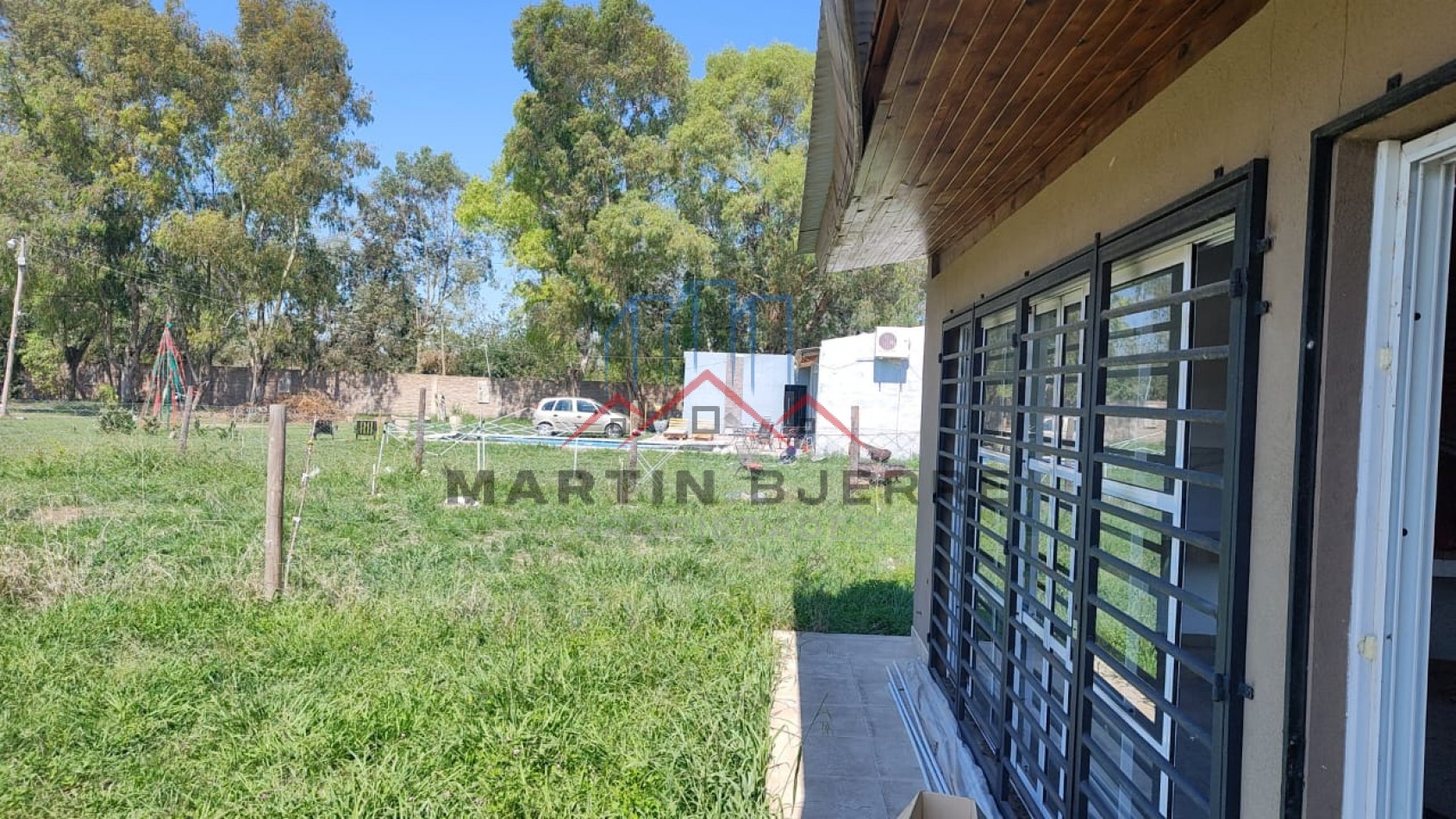 VENTA QUINCHO CON PISCINA, LOS FRESNOS, VIRREY DEL PINO.