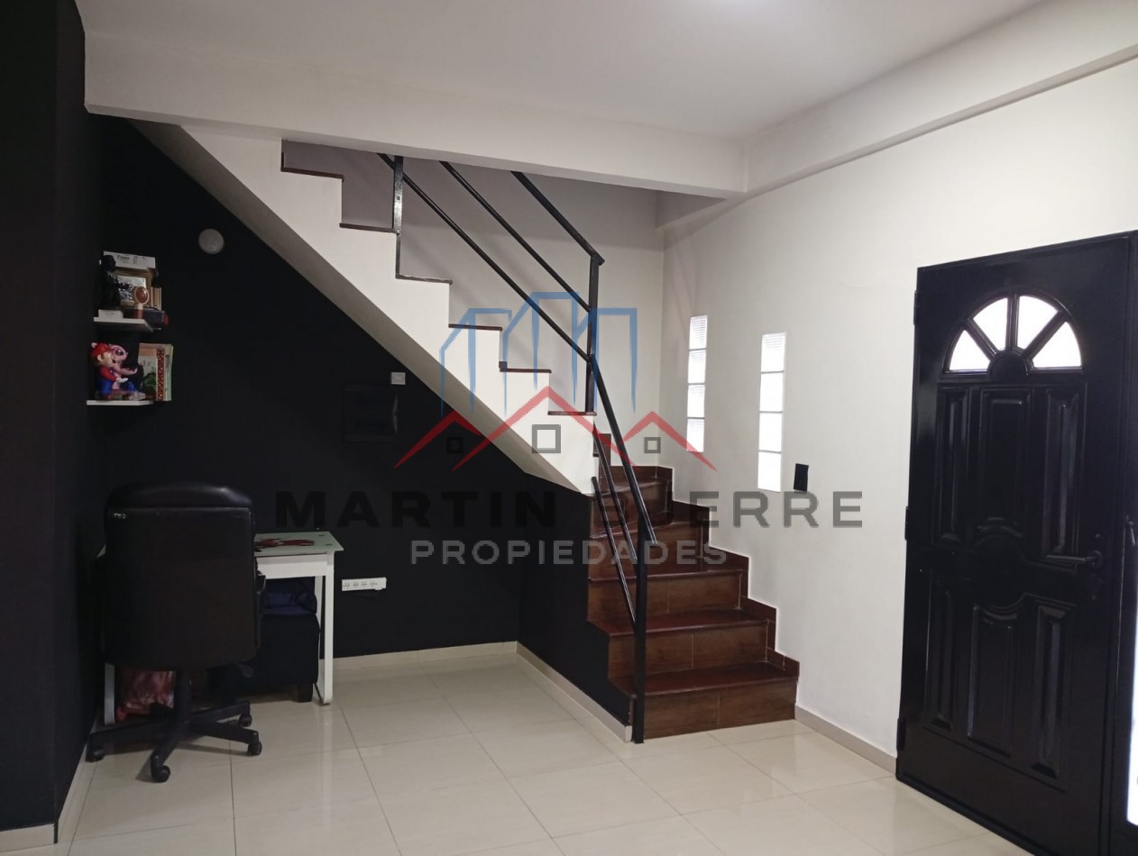 Venta Duplex  en Barrio Marina, Ciudad Evita .
