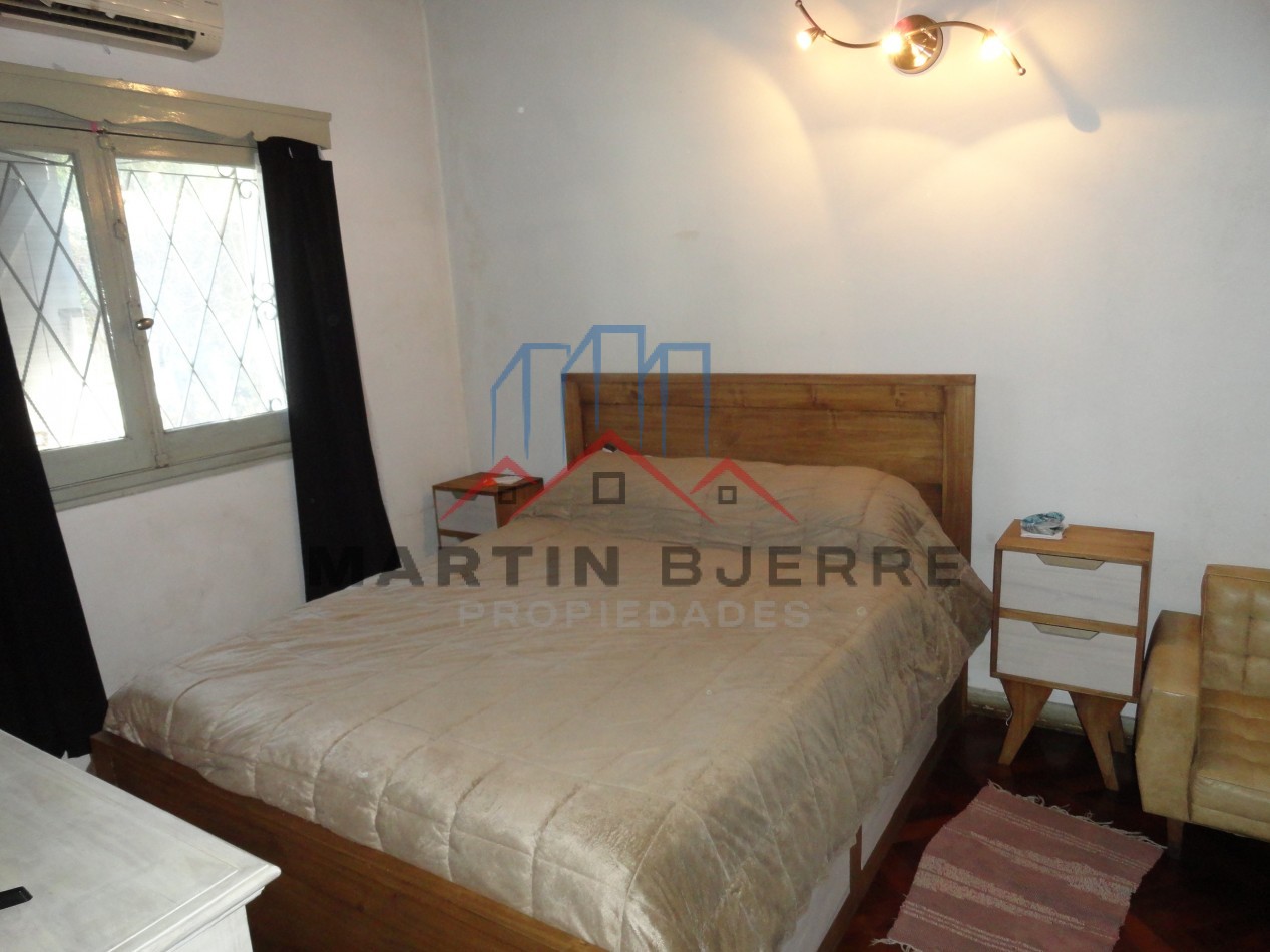 Venta Chalet 6 ambientes Ciudad Evita.  