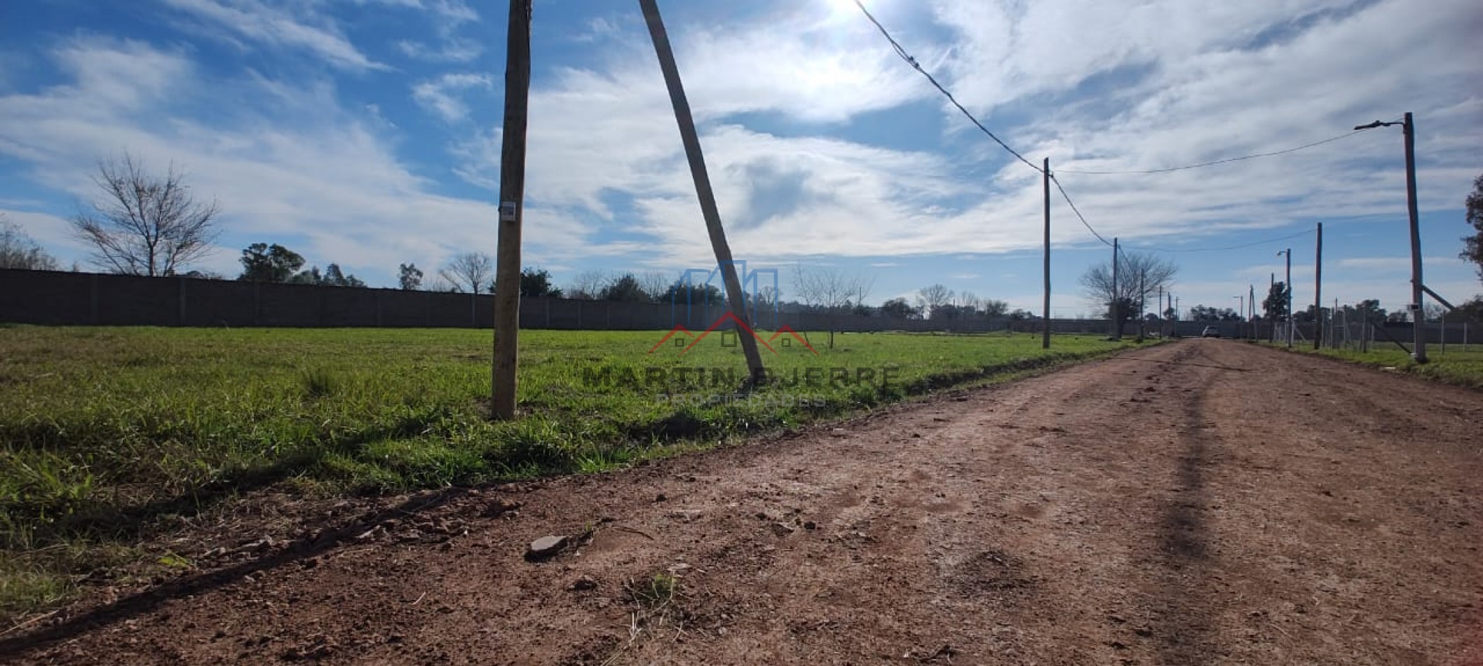VENTA LOTE EN BARRIO LOS FRESNOS. VIRREY DEL PINO. LA MATANZA.