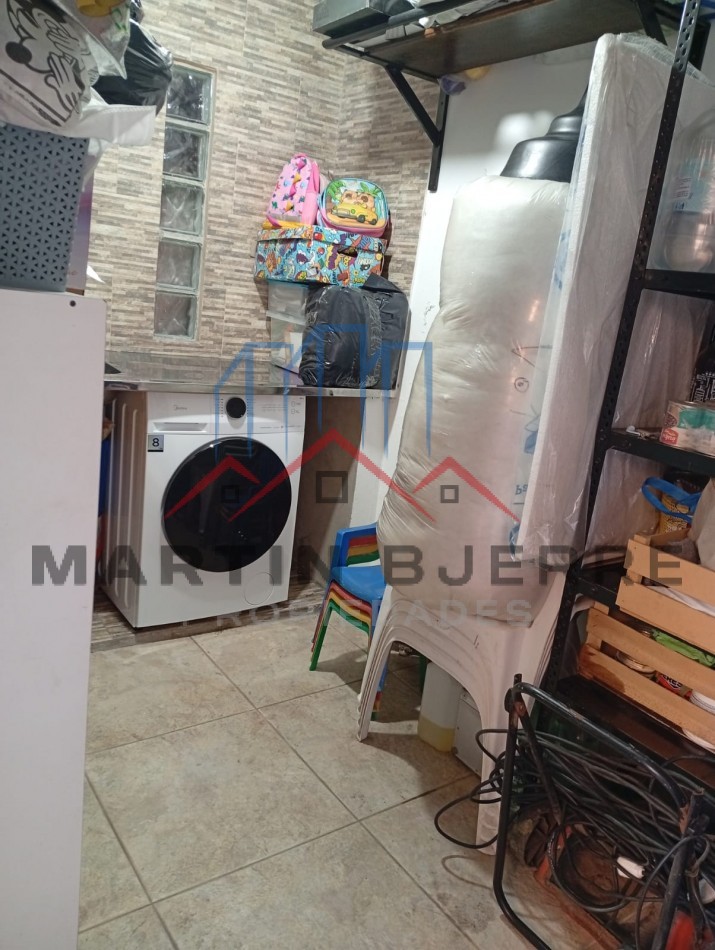 Venta Duplex  en Barrio Marina, Ciudad Evita .