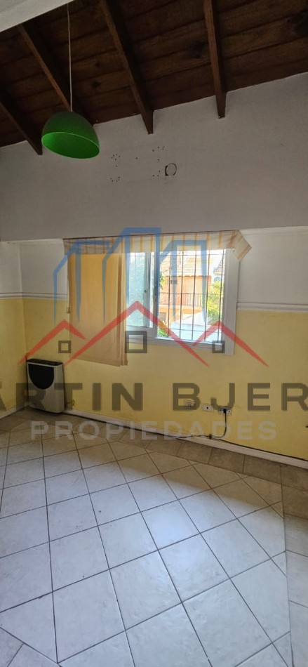 Venta Duplex 4 ambientes en Ciudad Evita.
