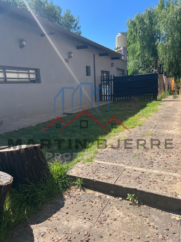 Venta Casa 3 ambientes con Lote en Aldo Bonzi