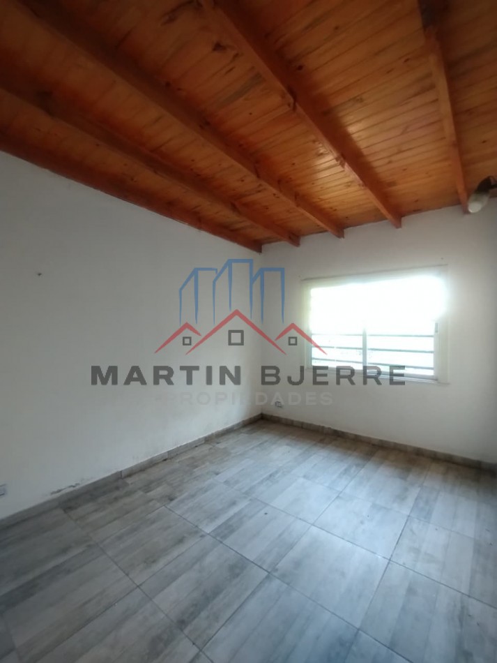 VENTA CASA BARRIO LOS FRESNOS, VIRREY DEL PINO, LA MATANZA.