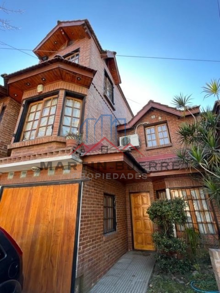 VENTA CASA 4 AMBIENTES BARRIO PUERTAS DEL SOL. CIUADA EVITA. LA MATANZA.