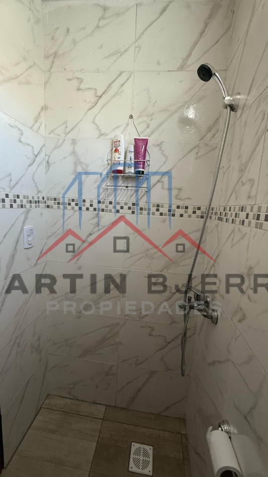 VENTA DE HERMOSA CASA  EN BARRIO PRIVADO FINCA DON FAUSTO, CAÑUELAS.