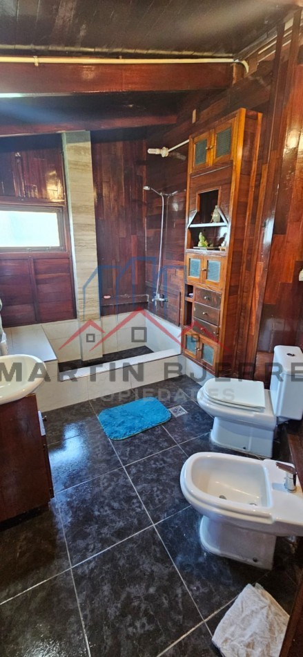 Venta Chalet 6 ambientes en Ciudad Evita.