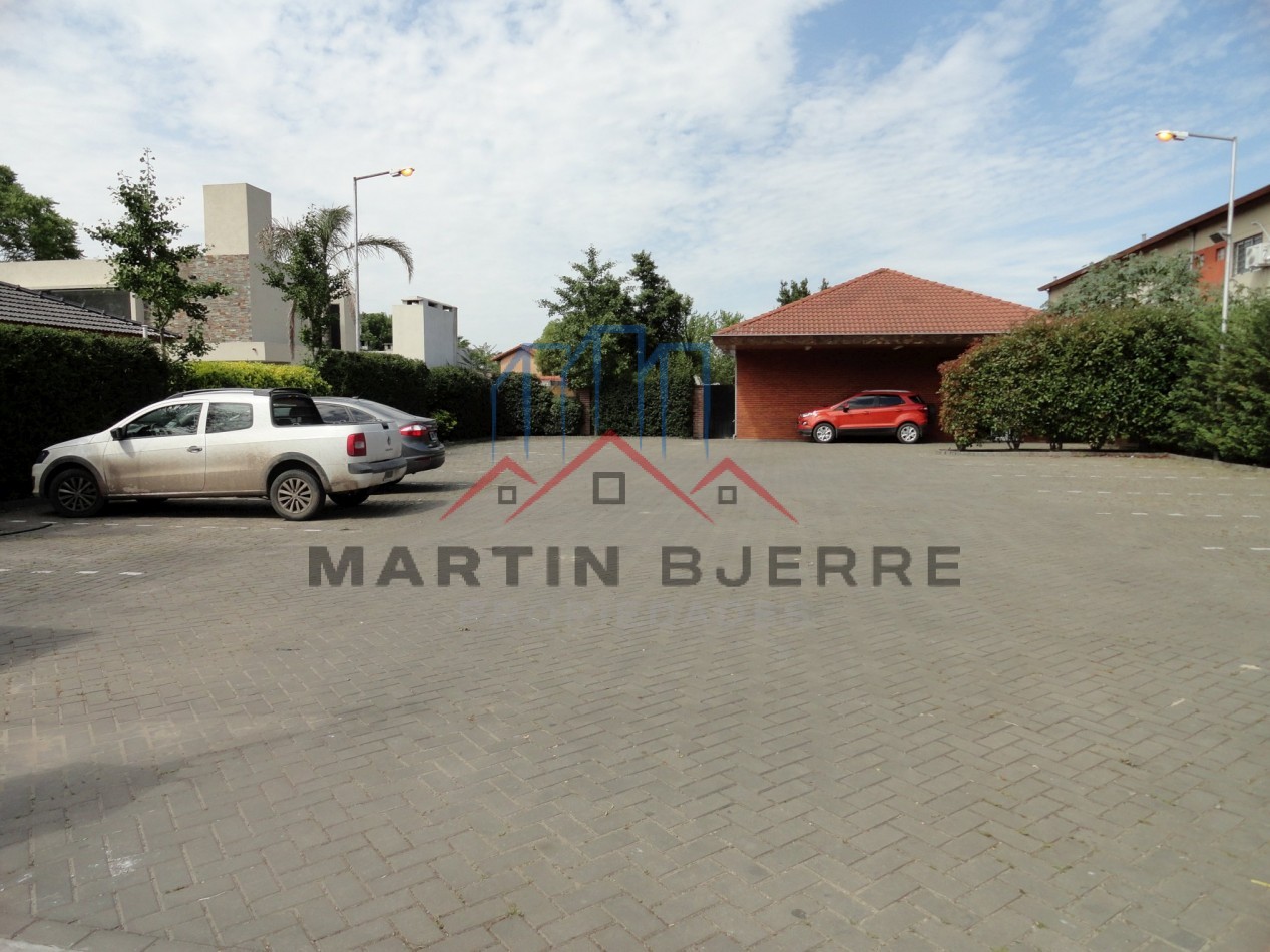 VENTA PROPIEDAD CON AMPLIO LOTE. CIUDAD EVITA. LA MATANZA
