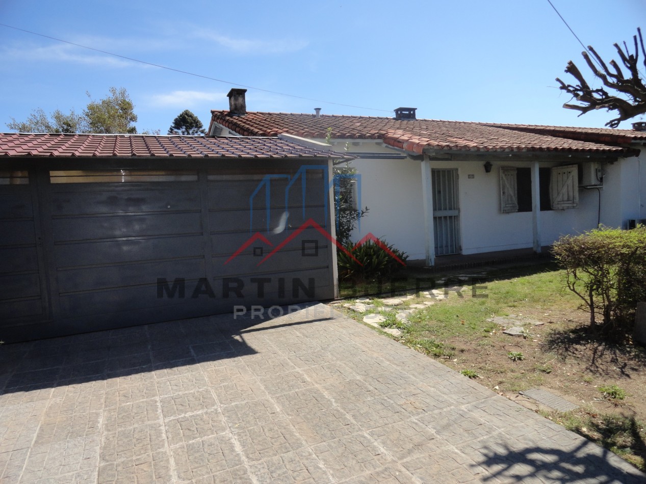 Venta Chalet 6 ambientes Ciudad Evita.  