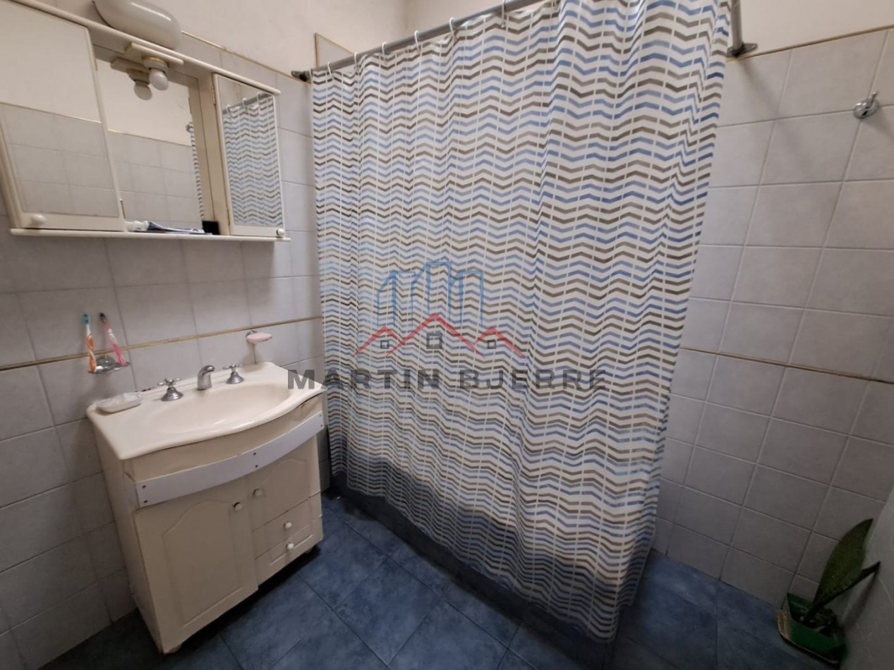 VENTA DE CASA DE 3 AMBIENTES CON DEPARTAMENTO DE 4 AMBIENTES, LA TABLADA, LA MATANZA