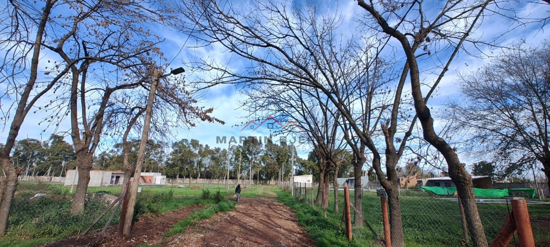 VENTA DE LOTE. BARRIO LOS FRESNOS. VIRREY DEL PINO. LA MATANZA.