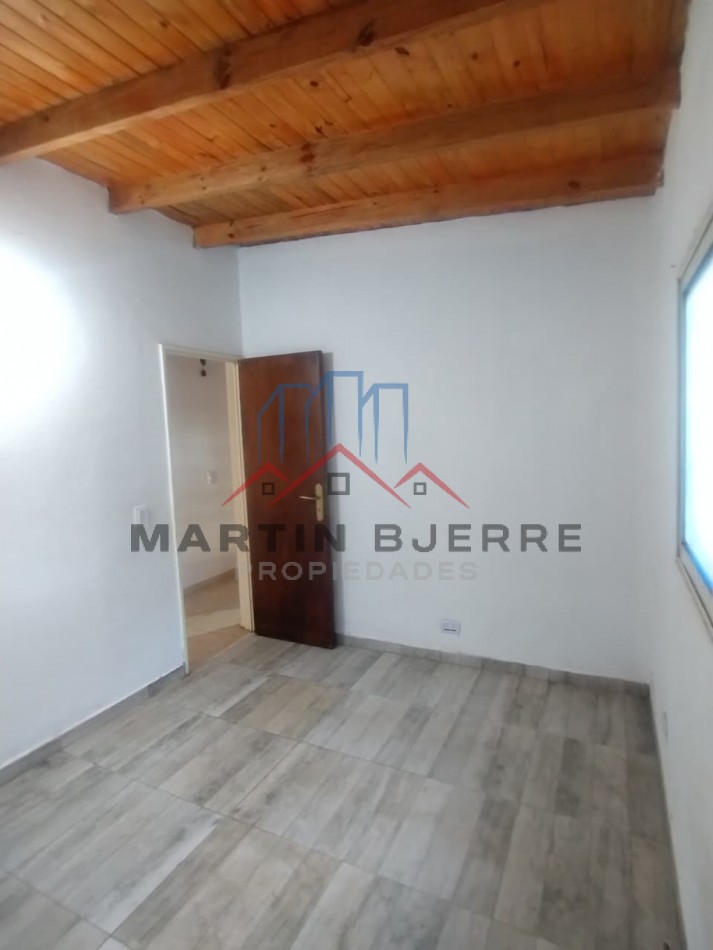 VENTA CASA BARRIO LOS FRESNOS, VIRREY DEL PINO, LA MATANZA.
