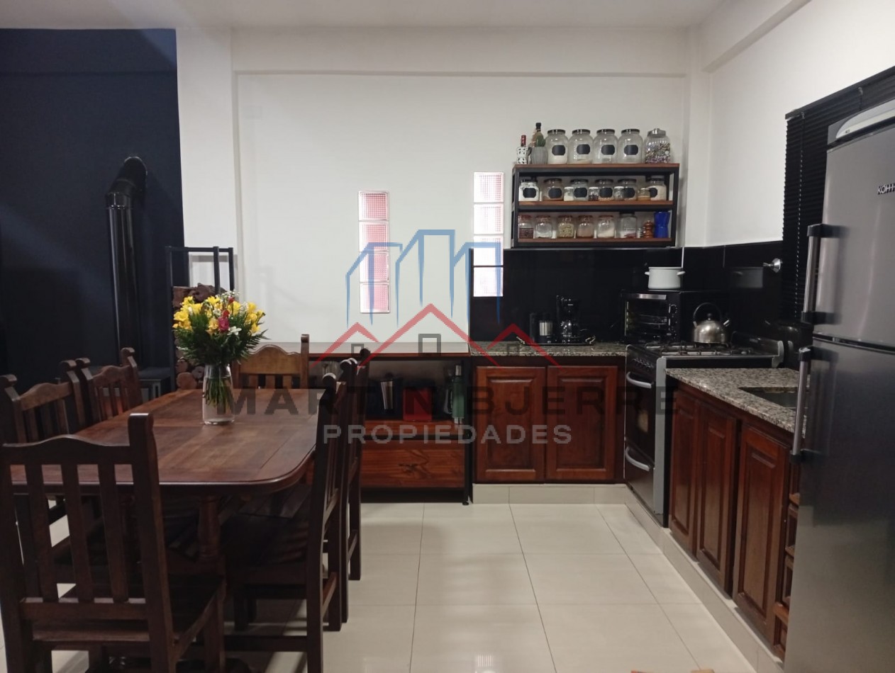 Venta Duplex  en Barrio Marina, Ciudad Evita .