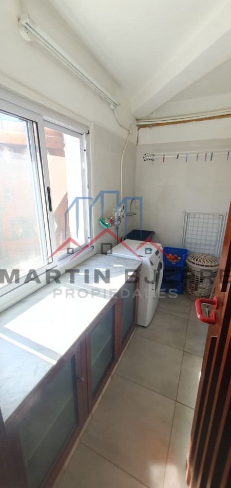 Venta Chalet 6 ambientes en Ciudad Evita.