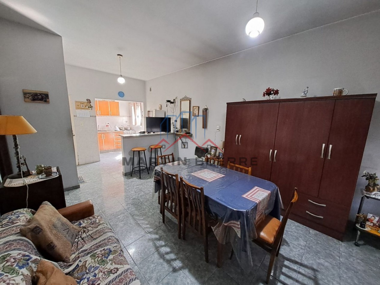 VENTA DE CASA DE 3 AMBIENTES CON DEPARTAMENTO DE 4 AMBIENTES, LA TABLADA, LA MATANZA