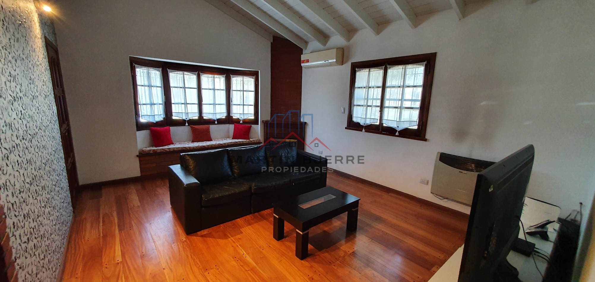 Venta Chalet 5 ambientes Ciudad Evita.