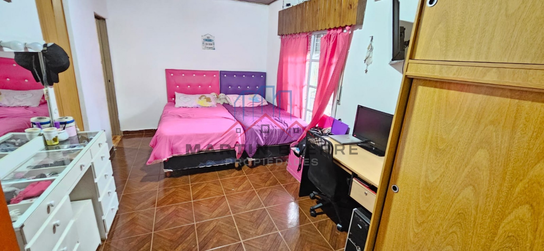  VENTA CASA 5 AMBIENTES CON GRAN LOTE EN CIUDAD EVITA