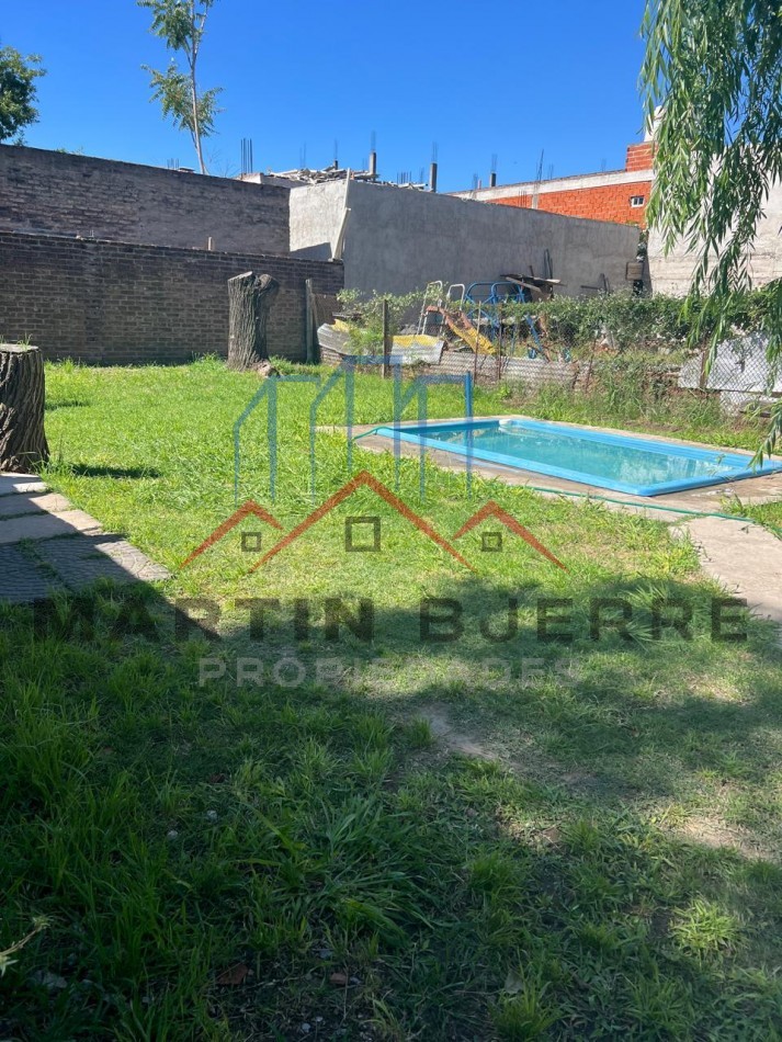 Venta Casa 3 ambientes con Lote en Aldo Bonzi