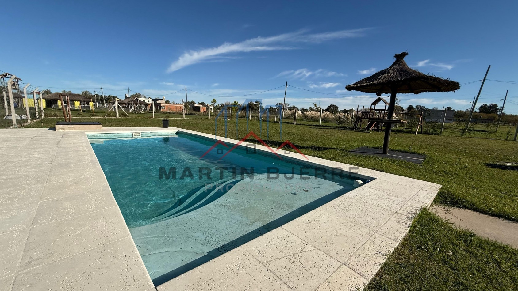 VENTA DE HERMOSA CASA  EN BARRIO PRIVADO FINCA DON FAUSTO, CAÑUELAS.