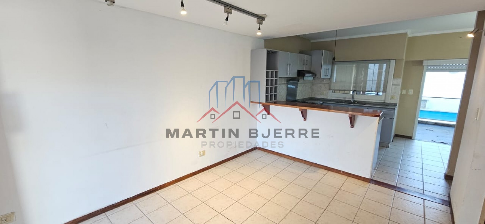 Venta Duplex 4 ambientes en Ciudad Evita.