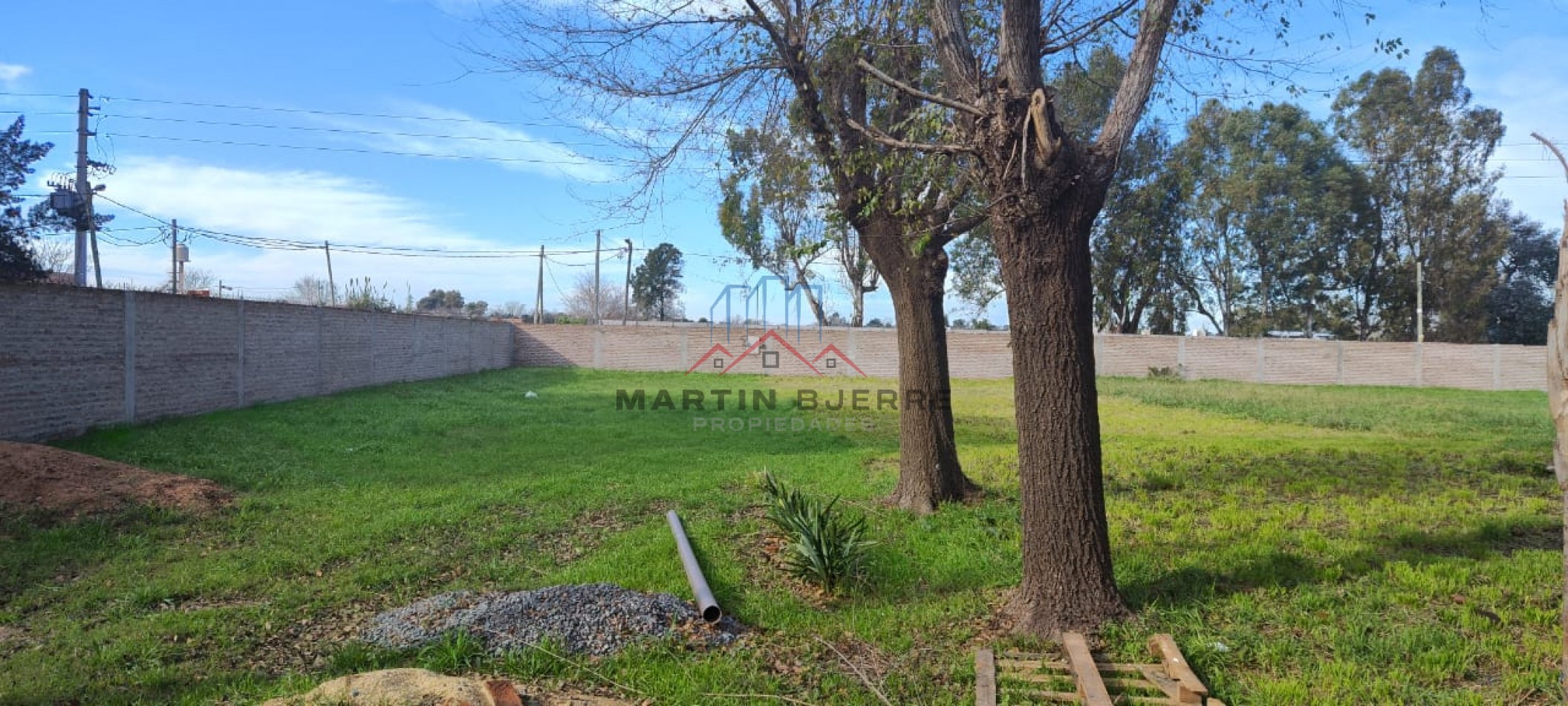 VENTA LOTE EN BARRIO LOS FRESNOS. VIRREY DEL PINO. LA MATANZA.