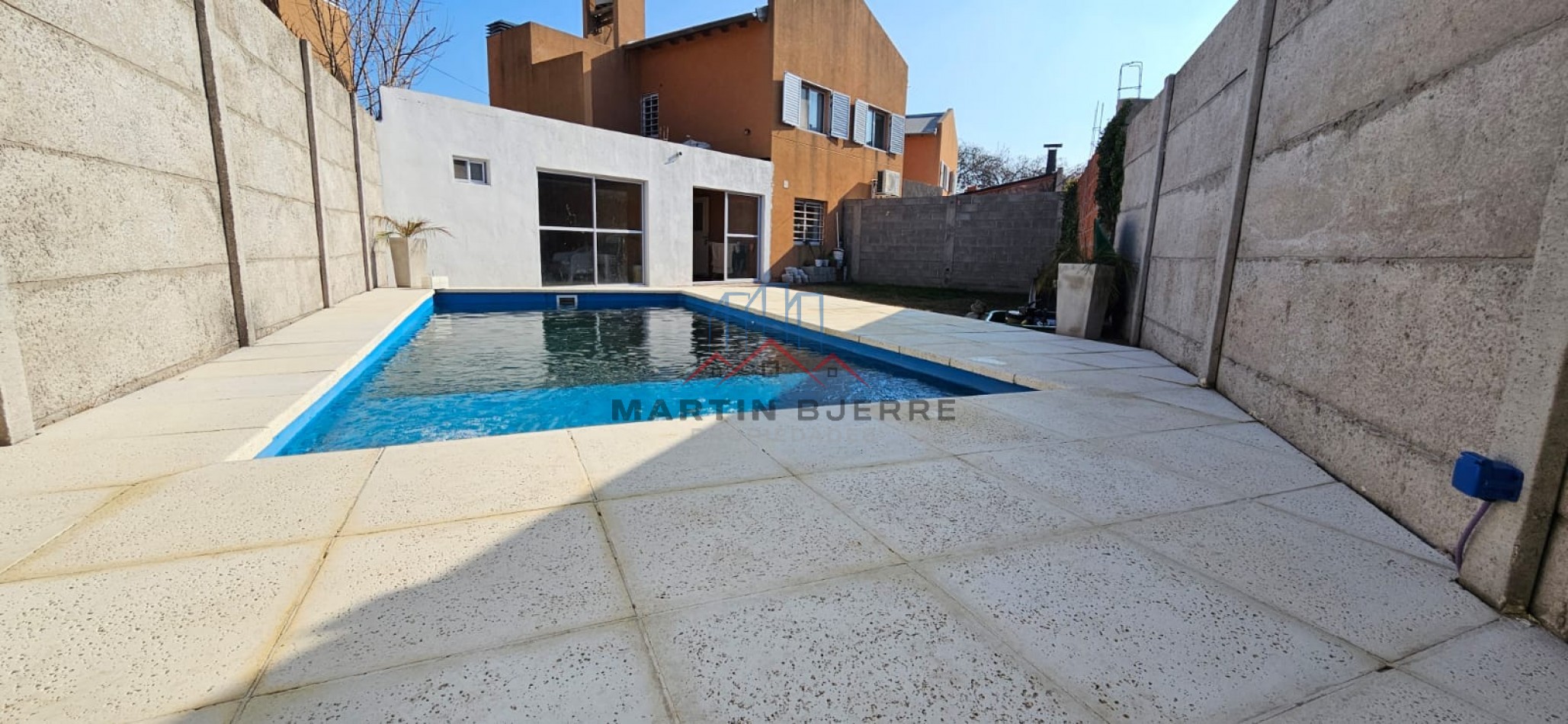 ALQUILER DUPLEX 3 AMBIENTES CON PISCINA. COTEVI  IV.CIUDAD EVITA.LA MATANZA