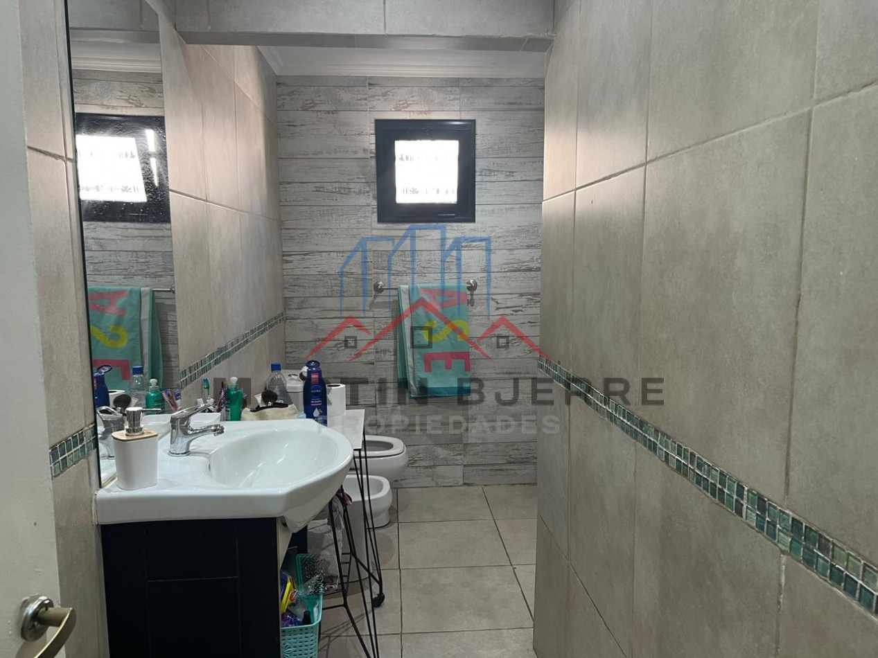 Venta Casa 3 ambientes con Lote en Aldo Bonzi