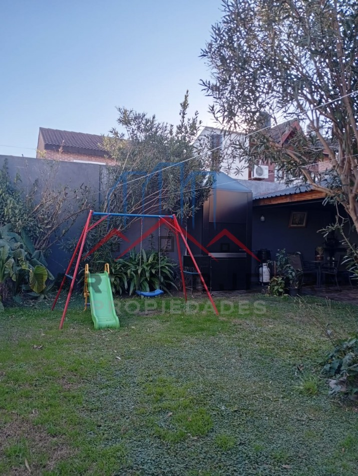 Venta Duplex  en Barrio Marina, Ciudad Evita .