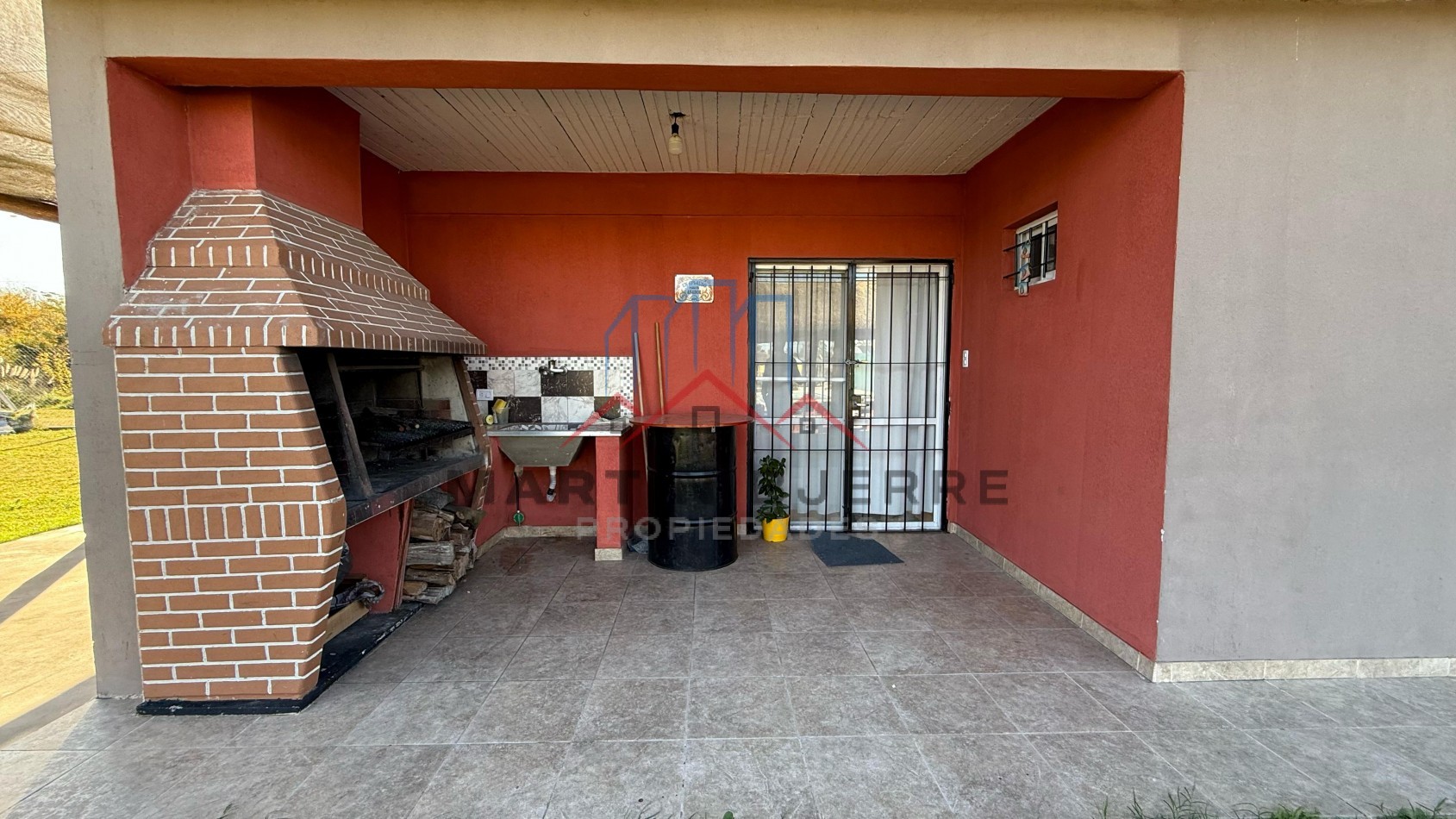 VENTA DE HERMOSA CASA  EN BARRIO PRIVADO FINCA DON FAUSTO, CAÑUELAS.