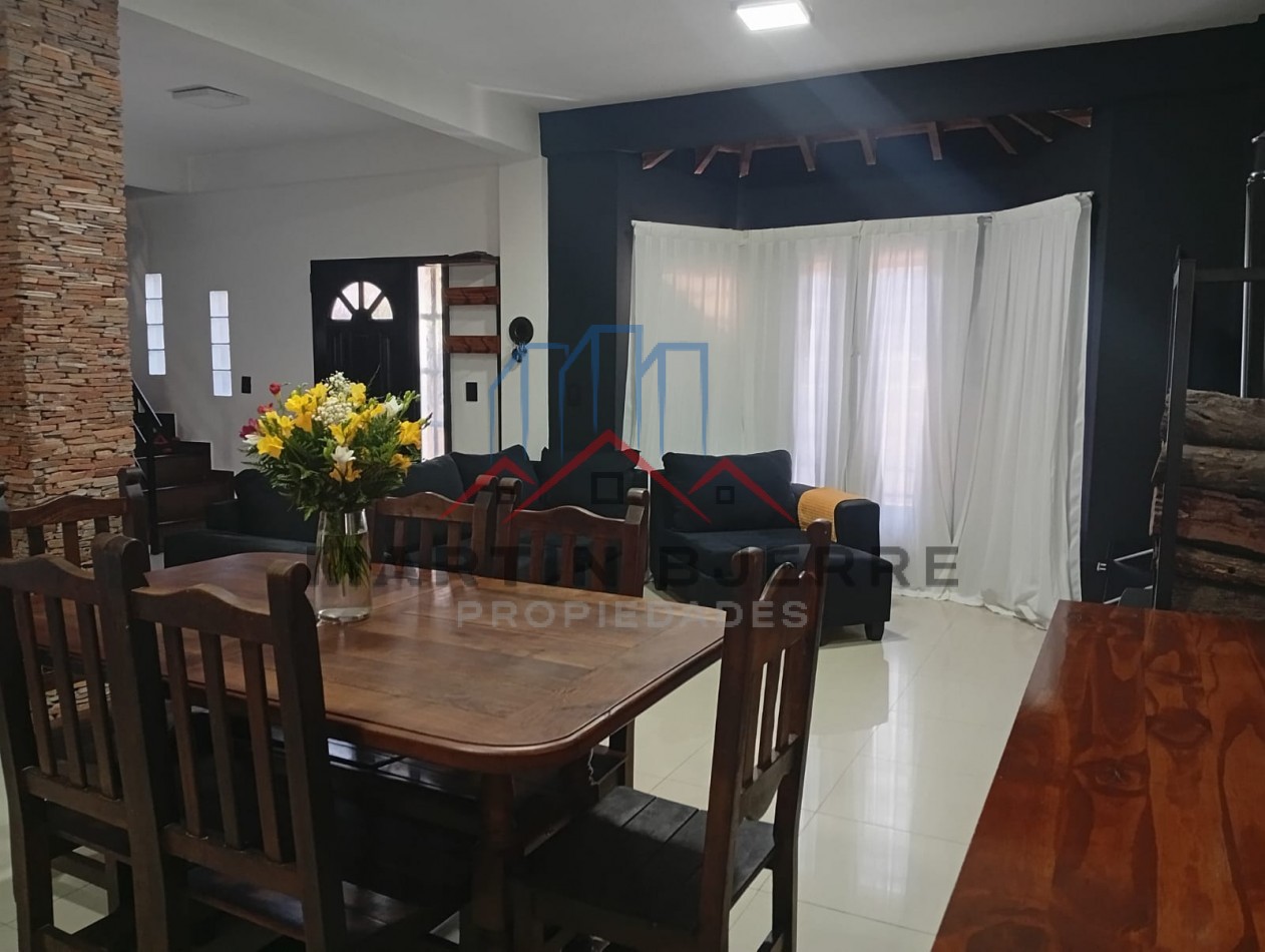 Venta Duplex  en Barrio Marina, Ciudad Evita .