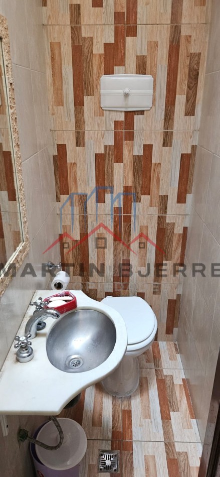 Venta Chalet 6 ambientes en Ciudad Evita.