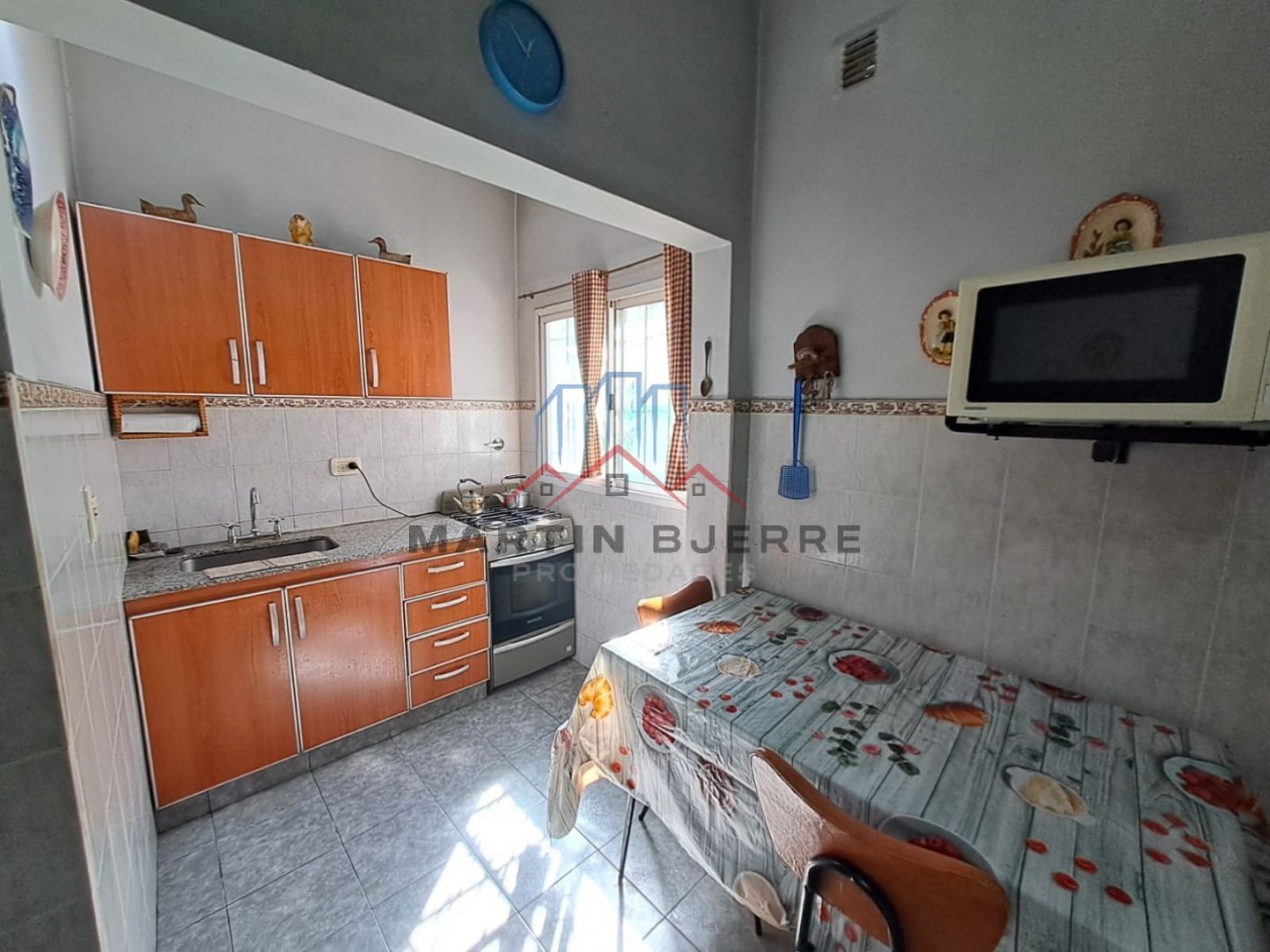 VENTA DE CASA DE 3 AMBIENTES CON DEPARTAMENTO DE 4 AMBIENTES, LA TABLADA, LA MATANZA