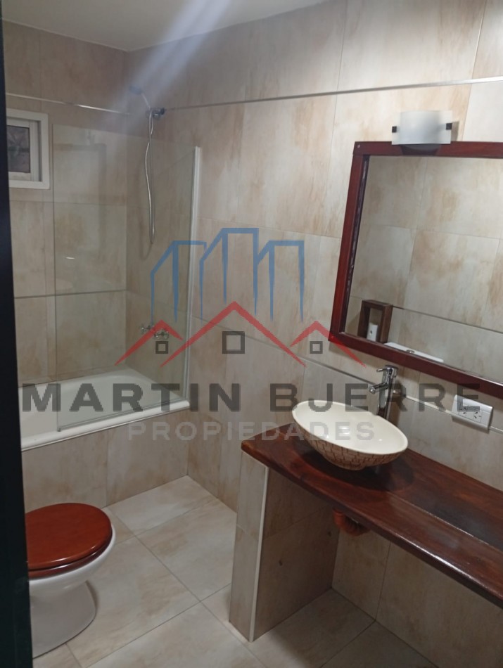 Venta Duplex  en Barrio Marina, Ciudad Evita .