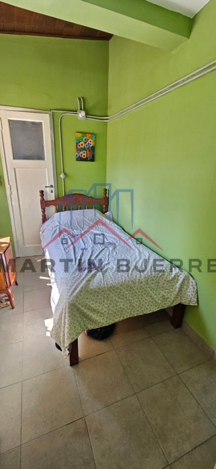 Venta Chalet 6 ambientes en Ciudad Evita.
