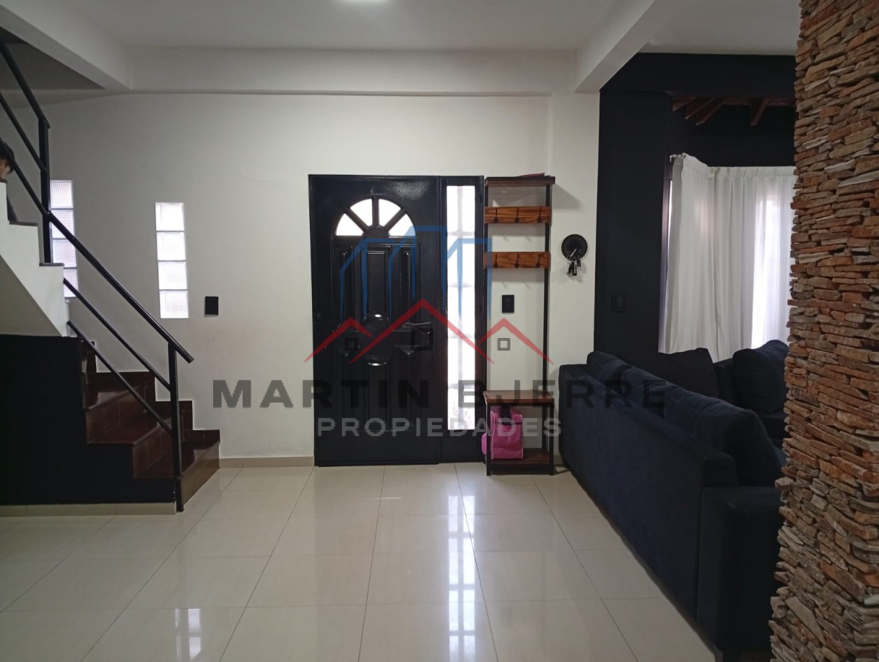 Venta Duplex  en Barrio Marina, Ciudad Evita .