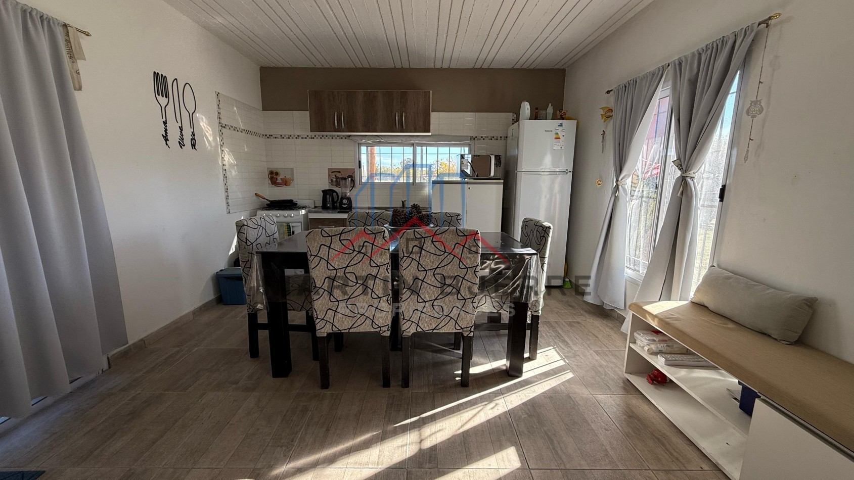 VENTA DE HERMOSA CASA  EN BARRIO PRIVADO FINCA DON FAUSTO, CAÑUELAS.