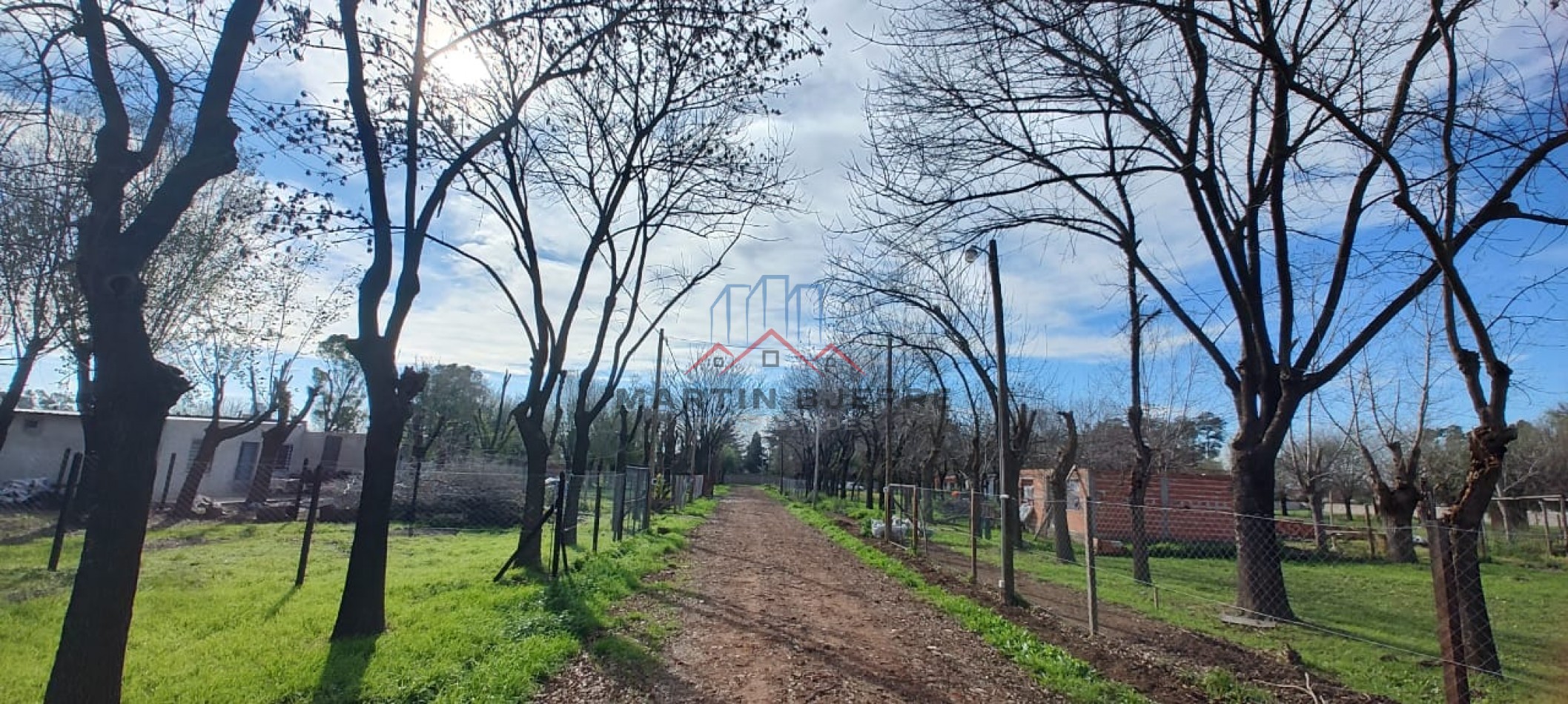 VENTA LOTE EN BARRIO LOS FRESNOS. VIRREY DEL PINO. LA MATANZA.