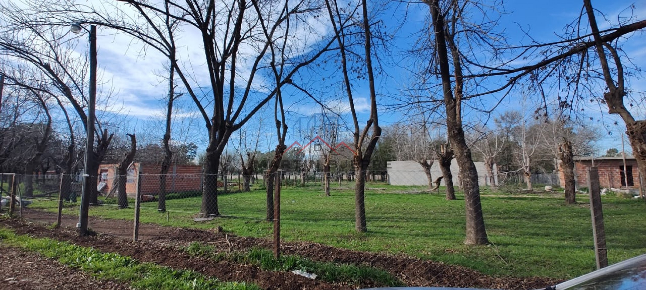 VENTA DE LOTE. BARRIO LOS FRESNOS. VIRREY DEL PINO. LA MATANZA.