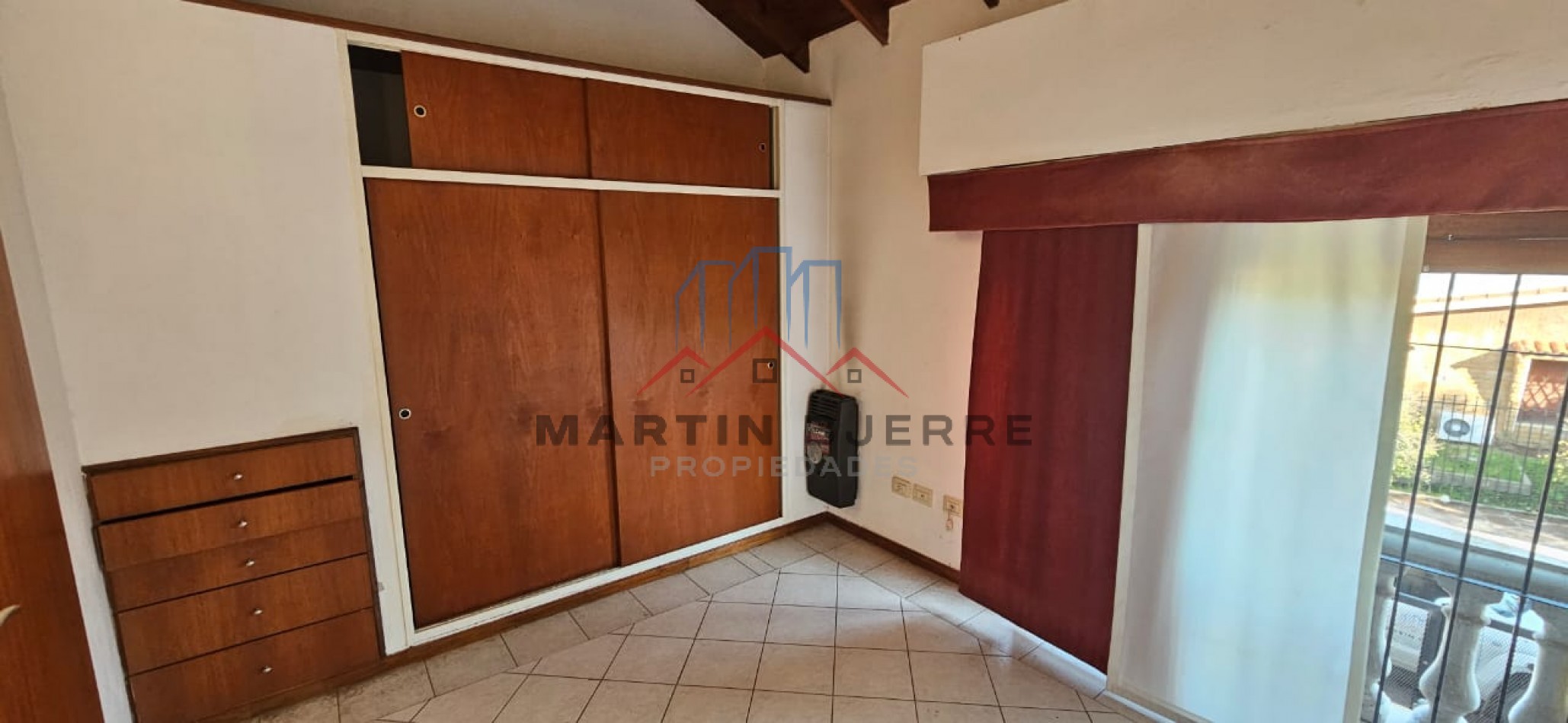 Venta Duplex 4 ambientes en Ciudad Evita.